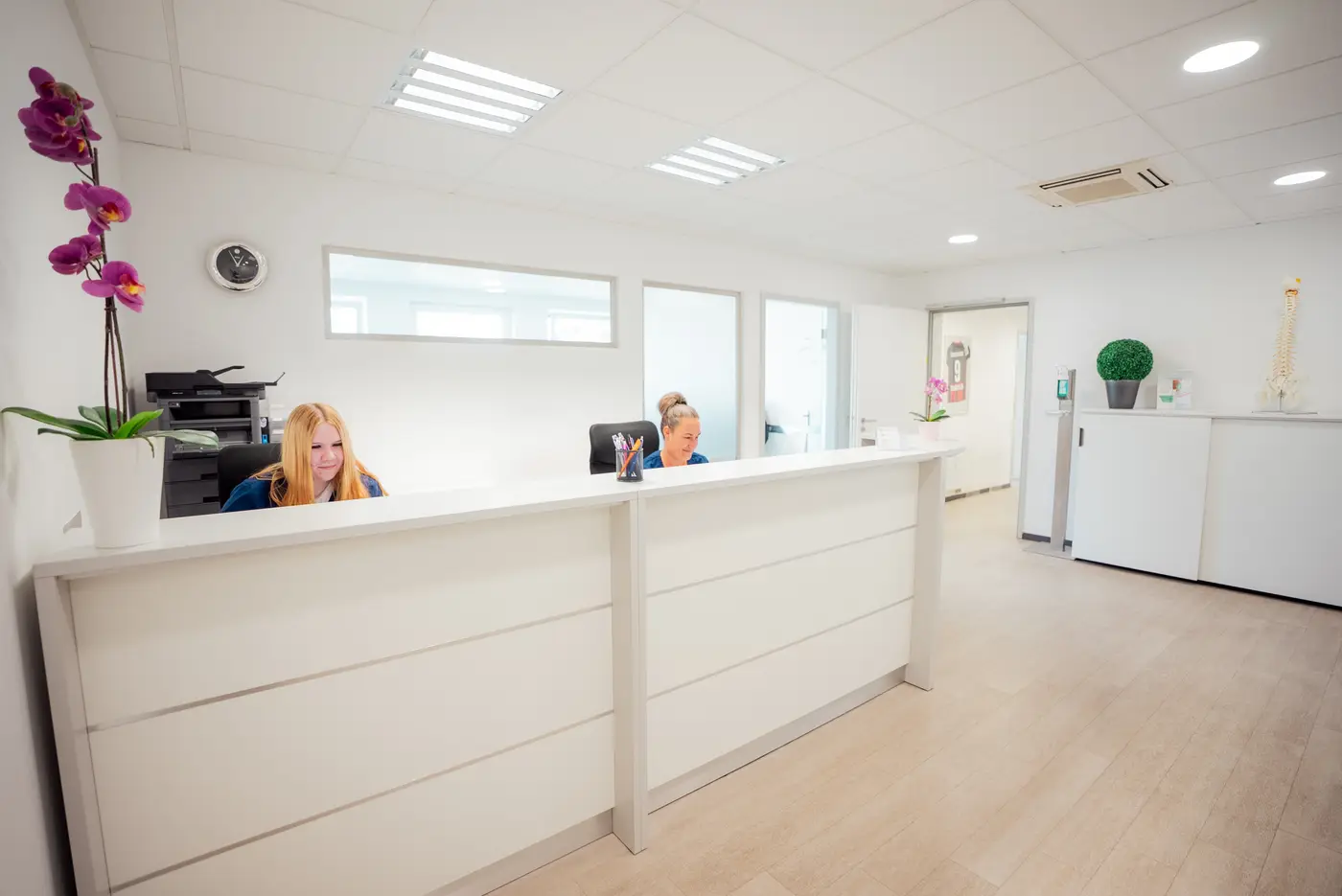 Empfang der D-Arzt-Praxis Medical Point Wiesbaden-Nordenstadt